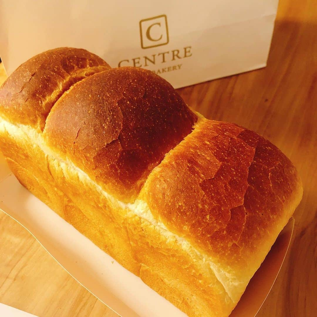 川田裕美さんのインスタグラム写真 - (川田裕美Instagram)「セントル　ザ　ベーカリーの食パン🍞いただいた✨😋 カリカリ系🥪 #セントルザベーカリー#イギリスパン」1月27日 9時57分 - hiromikawata163