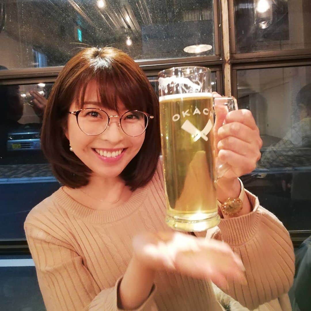 小尾渚沙さんのインスタグラム写真 - (小尾渚沙Instagram)「先日、番組スタッフと御徒町にある「東京ブッチャーズwith OKACHI Beer Lab」に行ってきました！ . ビールの醸造所が併設されているので、オリジナルビールが飲めるんです！！ 「#AMEYOKOドライ」美味しかったなぁーーー！！♡ すっきりキリッとしているので何杯でもいけちゃう！♡♡ . お肉のボリュームも満点で、お肉&ビール好きにはたまらない空間でした～♡ また行きたい！！ . さて今週は１月最後の週ですね☆ 今週も頑張りましょう～！！ . . #写真撮る前に待ちきれず一口飲みがち #東京ブッチャーズ #東京ブッチャーズ御徒町店 #東京ブッチャーズwithokachibeerlab  #肉バル #塊肉 #炭火焼き #肉食女子 #御徒町 #御徒町グルメ #自家醸造ビール #ビール大好き #beer #beerlovers #日本ビール検定 も持ってます♡♡ #びあけん #ビール #ビール党 #ビール女子  #ビール好きな人と繋がりたい  #小尾ールタイム #小尾渚沙」1月27日 11時54分 - obi_nagisa