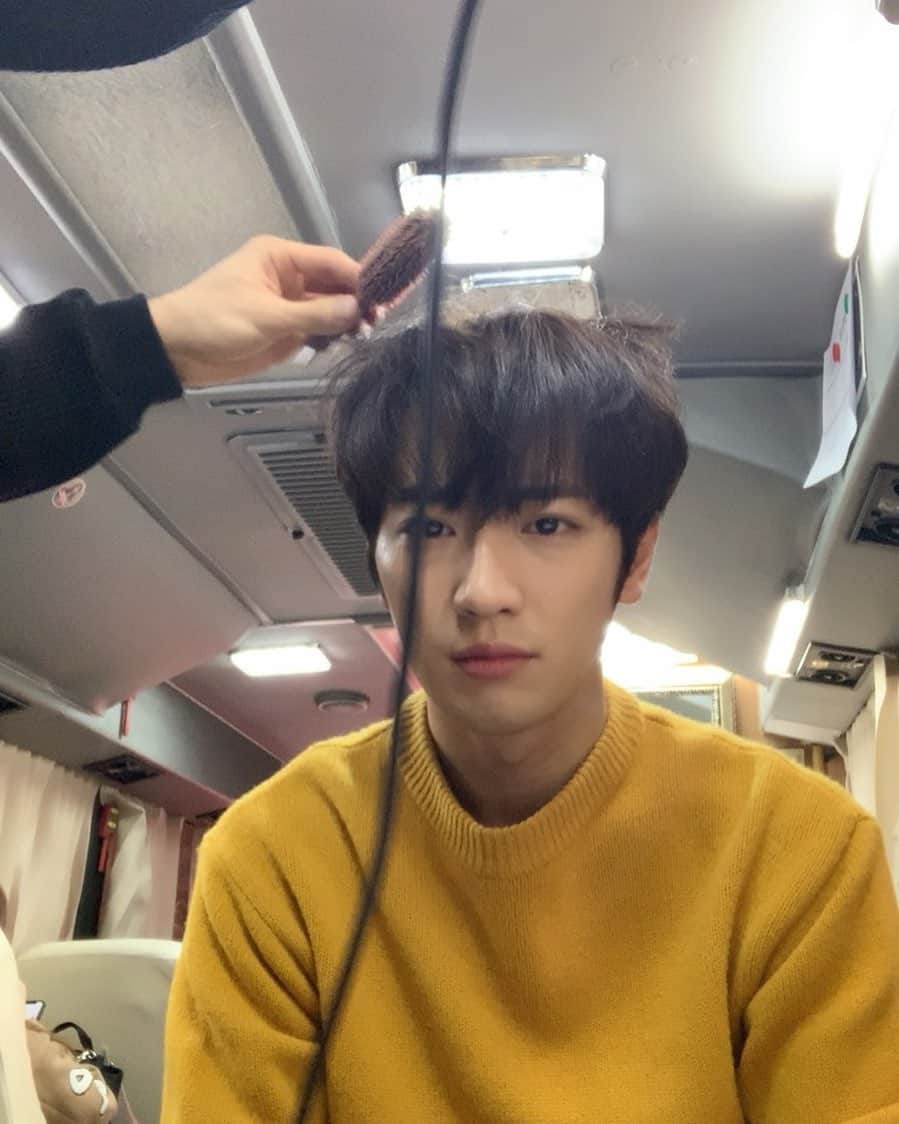 イ・サンヨプのインスタグラム：「며칠 쉬니까 뒤집혀진 피부가 돌아왔다. 잘 돌아왔다 요녀석.」