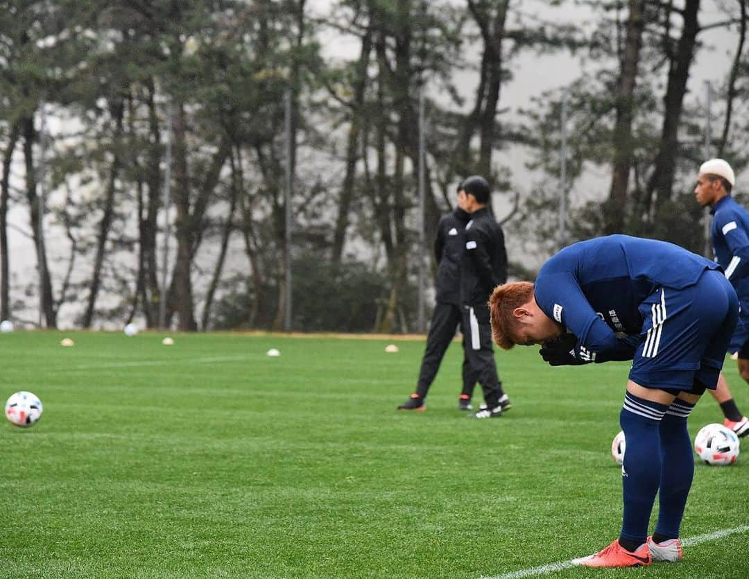 横浜F・マリノスさんのインスタグラム写真 - (横浜F・マリノスInstagram)「🙏 . #fmarinos #ティーラトン #Theerathon #ธีราทร」1月27日 12時59分 - yokohamaf.marinos