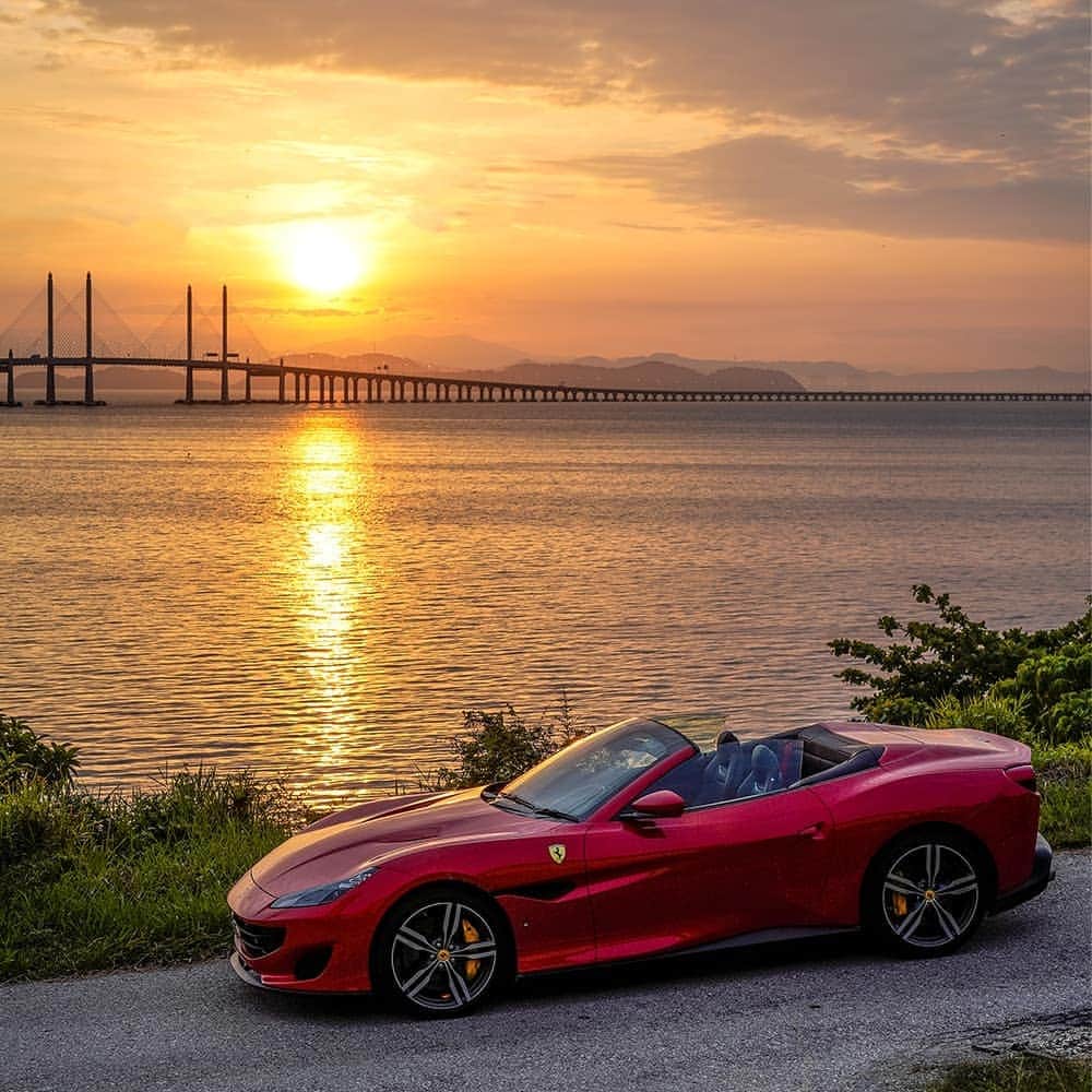 Ferrari APACさんのインスタグラム写真 - (Ferrari APACInstagram)「The sun is setting on a sensational week spent on our favourite local island. Until next time, #Penang!  #JourneyWithFerrariPortofino #FerrariPortofinoExperience」2月25日 18時00分 - ferrariapac