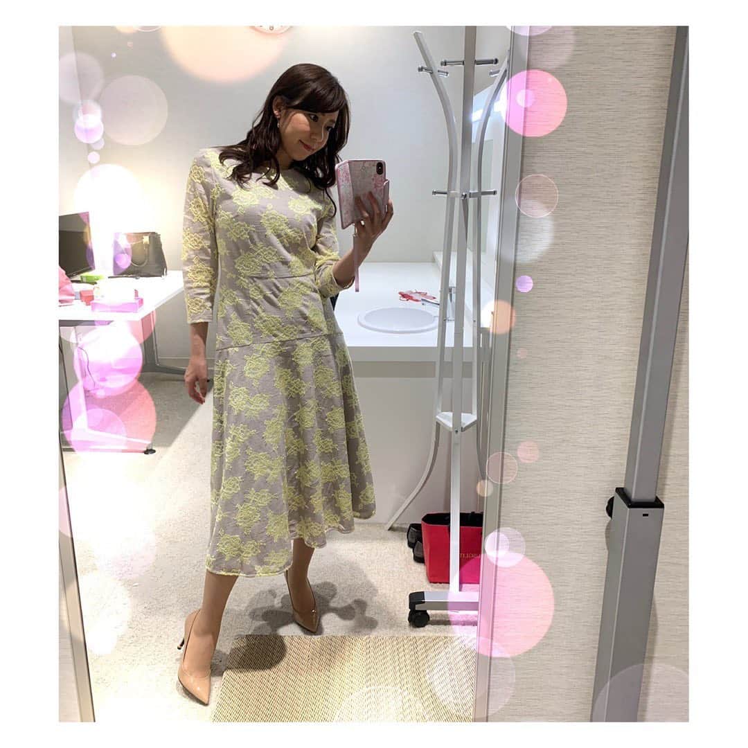 須黒清華のインスタグラム：「今日も「ありえへん∞世界」放送あります〜‼︎ ゲストは岡田圭右さん、光浦靖子さん、そして杉山弥紀佳さん。 収録後、全員「われち語」が頭から離れなくなりました😳✨ . よる6:55から。 ぜひご覧くださいねっ🍀 2枚目の#衣装 は前回のもの。 アップし忘れていました😅 #ありえへん世界 #関ジャニ #岡田圭右 さん #光浦靖子 さん #杉山弥紀佳 さん #われち語」
