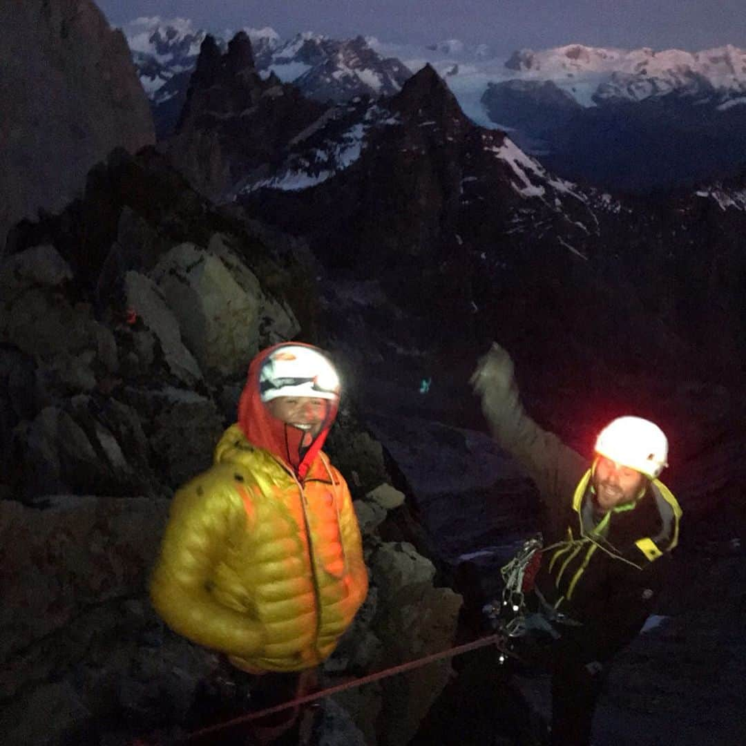 ナーレ・フッカタイバルさんのインスタグラム写真 - (ナーレ・フッカタイバルInstagram)「A couple days ago we got a good weather window in Torres del Paine. Last time rain forced us down after a few pitches followed by the 20km back empty handed. This time with weather on our side we climbed the North tower via Taller del Sol with an adventurous night time descent via Moncino. Finding the rappels proved mildly epic in the dark putting us back at the bivy no earlier than 8AM after an all-nighter. On top of the towers you really feel how wild and remote these mountains are. Good (and stressful) times with @leon_riveros & @nicogantz  @blackdiamond @lasportivagram」2月25日 9時25分 - nalle_hukkataival