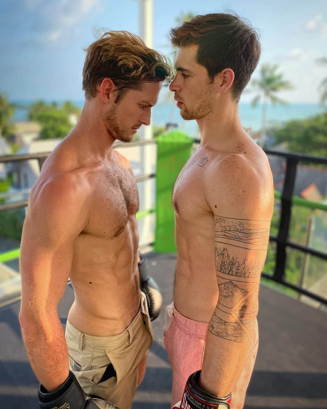 マックス・エマーソンさんのインスタグラム写真 - (マックス・エマーソンInstagram)「Things were decided. #kohSamui and #kohPhangan video is now live on my YouTube! MaxismsVideos.com  Thanks to @thegaypassport @avanisamui @anantararasananda and everyone on Patreon for helping me hire @abraminmotion to edit!」2月25日 10時37分 - maxisms