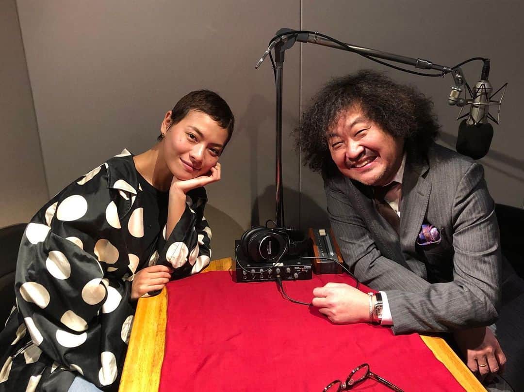 J-WAVEのインスタグラム
