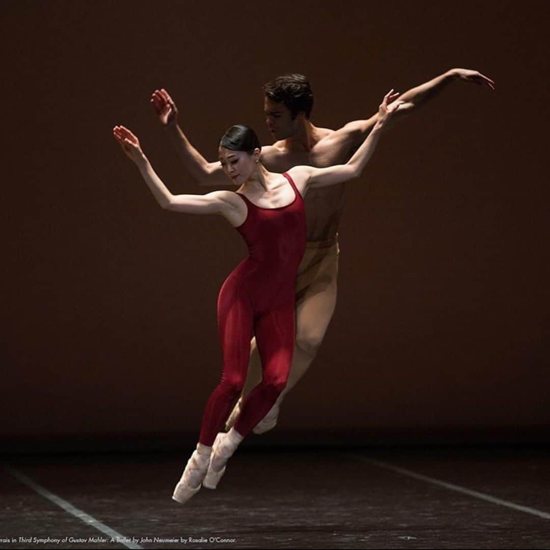 倉永美沙さんのインスタグラム写真 - (倉永美沙Instagram)「Happy Birthday #johnneumeier  @paulo_arrais1987 and I in his Gustav Mahler’s Third Symphony.  Photo by @rosalieoconnorphotography 今日は天才ジョンノイマイヤーさんのお誕生日だったみたいなので。彼の作品、マーラー交響曲第三番を踊った時のもの。#angel #mahler #ballet #ballerina #ballerinalife #happy #happiness #dance #art #幸せ #バレエ #バレリーナ #work #season」2月25日 11時54分 - misakuranaga