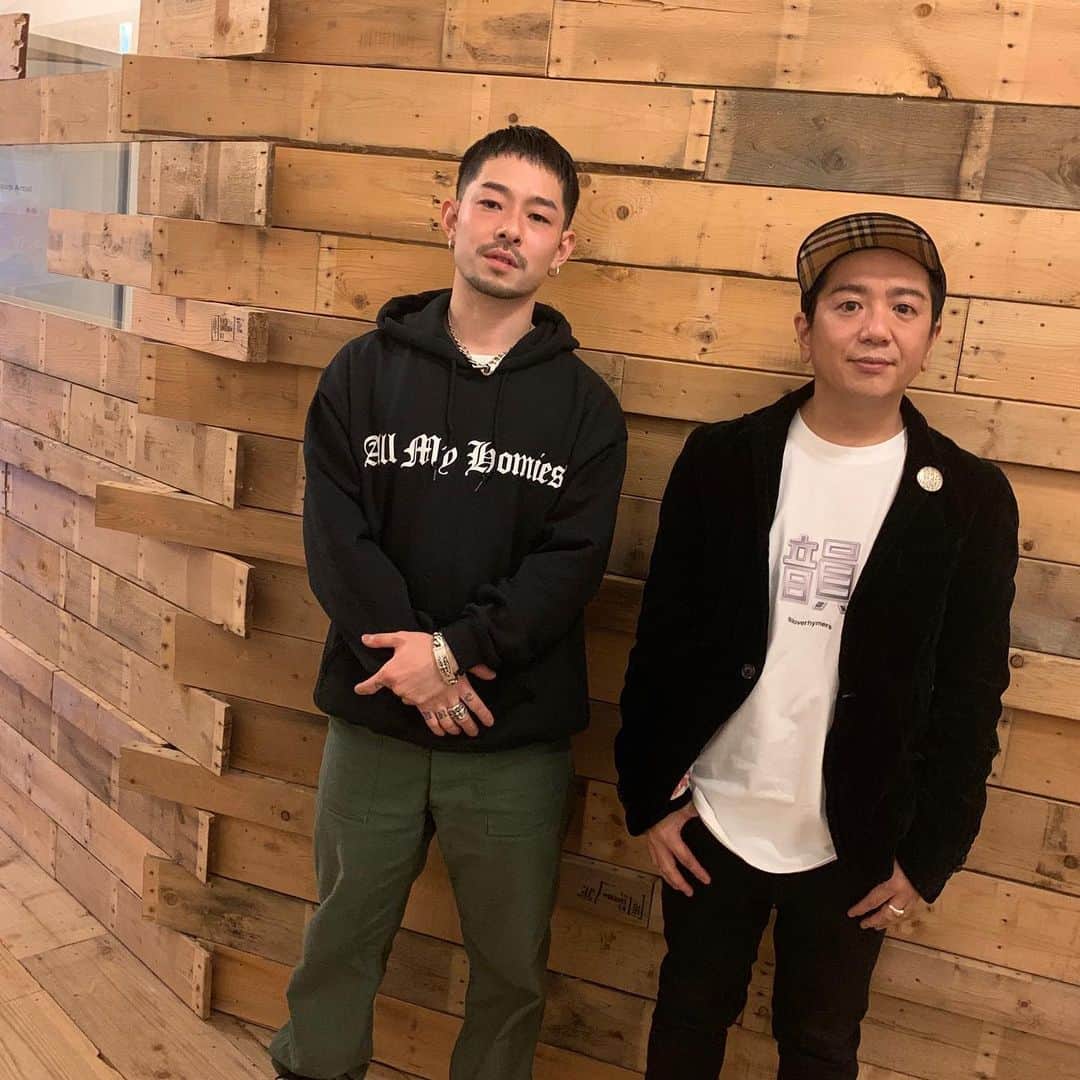LITTLEのインスタグラム：「‪LOVE RHYME AWARDについて ‬ ‪て。‬ ‪今回は初めてだったのでALL TIMEで皆さんに選出してもらいました。2020はその年発表された韻でやれればと思ってます。‬ ‪発起人であり選出者なので自分の韻は選びませんでしたが、#愛韻　タグでlittleの韻をたくさんツイートしてくれてめちゃくちゃ嬉しかったです。それだけで踏んでて良かった！って思えてます。今年やばいのまだまだ仕込んでるので愛韻とともにlittleも応援よろしくお願いします！‬！！ #愛韻 #zorn #タサツ #ryo #ケツメイシ #tsuboi #アルファ #nam #kickthecancrew #littlemc #八王子少年」