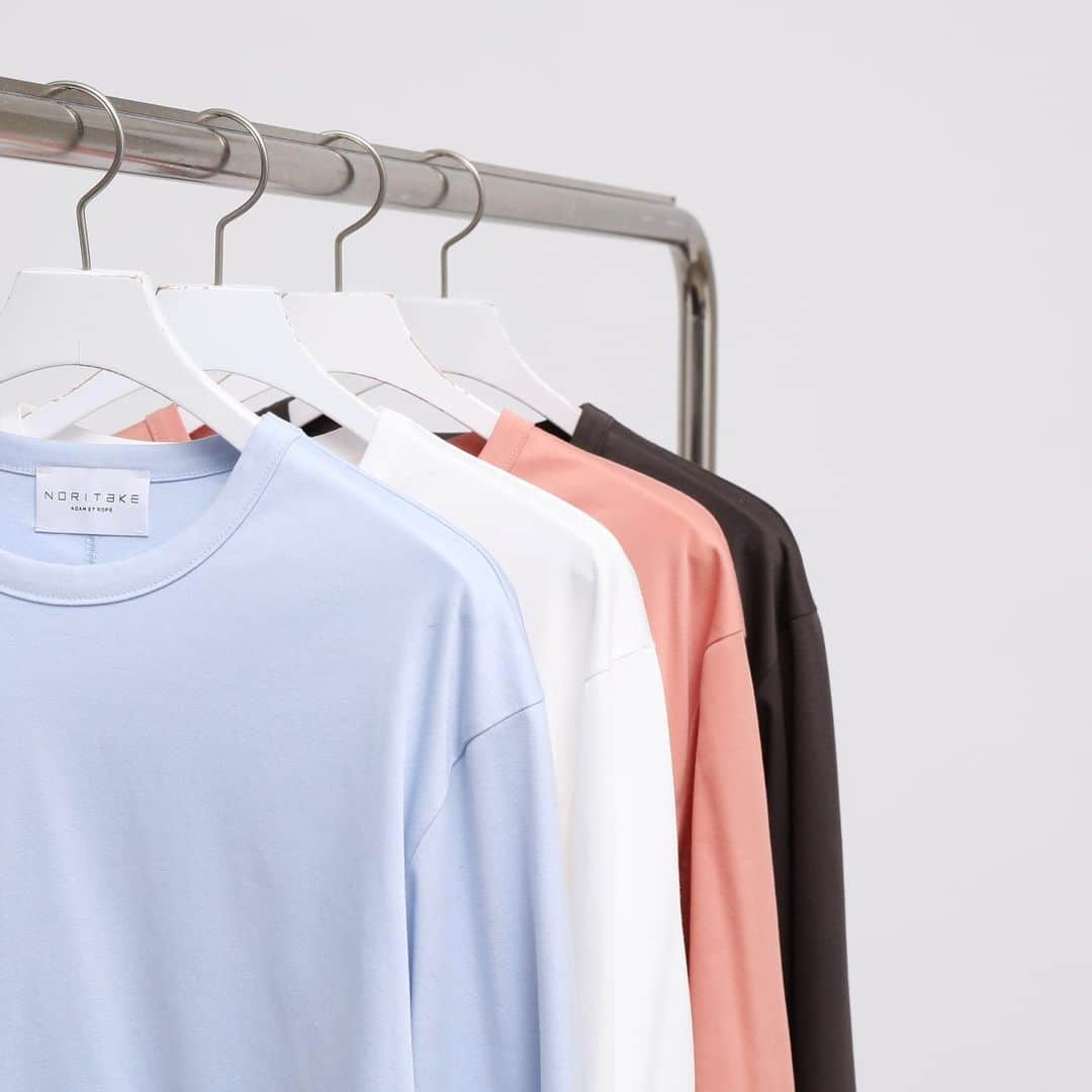 のインスタグラム：「RECOMMEND ITEM for HOMME﻿ ﻿ 愛知一宮の老舗ジャージメーカー「NORITAKE」のコレクション。﻿ ﻿ 細番手の綿で上品な表情を備えたロンTモデル。﻿ 素材は肌あたりの良いスムース素材を採用し、レイヤードに適した仕様にしたことで長いシーズン着ていただけます。﻿ ﻿ コストパフォーマンスもよく、カラーバリエーションでワードローブに入れておくのもとてもおすすめです。﻿ ﻿ ￥5,400+tax﻿ ﻿ @adametrope﻿ @jadorejunonline﻿ #adametrope #noritake #longsleevetshirt」
