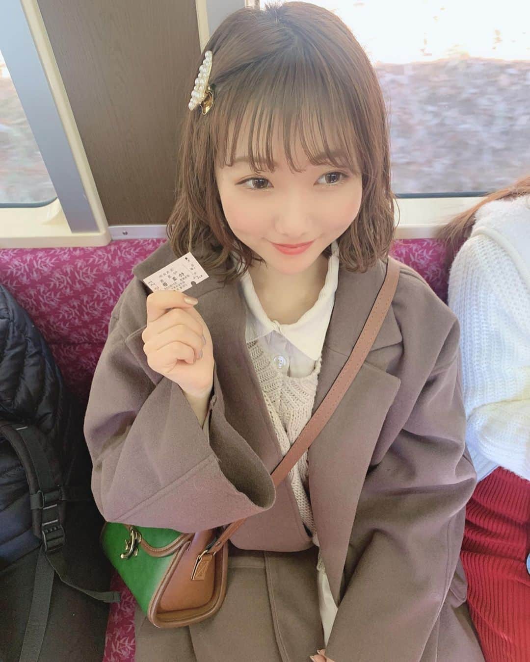 夏川愛実のインスタグラム：「ㅤㅤㅤㅤㅤㅤㅤㅤㅤㅤㅤㅤㅤㅤㅤㅤㅤㅤㅤㅤㅤㅤㅤㅤㅤㅤㅤㅤㅤㅤㅤㅤㅤㅤㅤㅤㅤㅤ 電車🚃 ㅤㅤㅤㅤㅤㅤㅤㅤㅤㅤㅤㅤㅤㅤㅤㅤㅤㅤㅤㅤㅤㅤㅤㅤㅤㅤ 極楽ゆき🚃 ㅤㅤㅤㅤㅤㅤㅤㅤㅤㅤㅤㅤㅤㅤㅤㅤㅤㅤㅤㅤㅤㅤㅤㅤㅤ #電車#極楽駅#極楽行き切符」