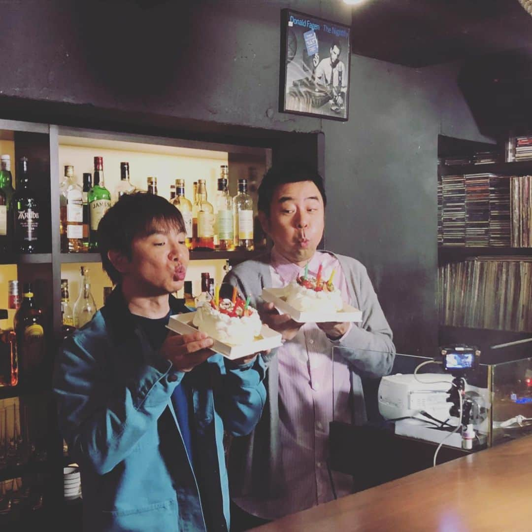 濱口優さんのインスタグラム写真 - (濱口優Instagram)「#よゐこ #有野晋哉 #48歳 #お誕生日おめでとう #よゐこラボ2 #よゐこのパーリナイ」2月25日 13時00分 - hamaguchi_masaru