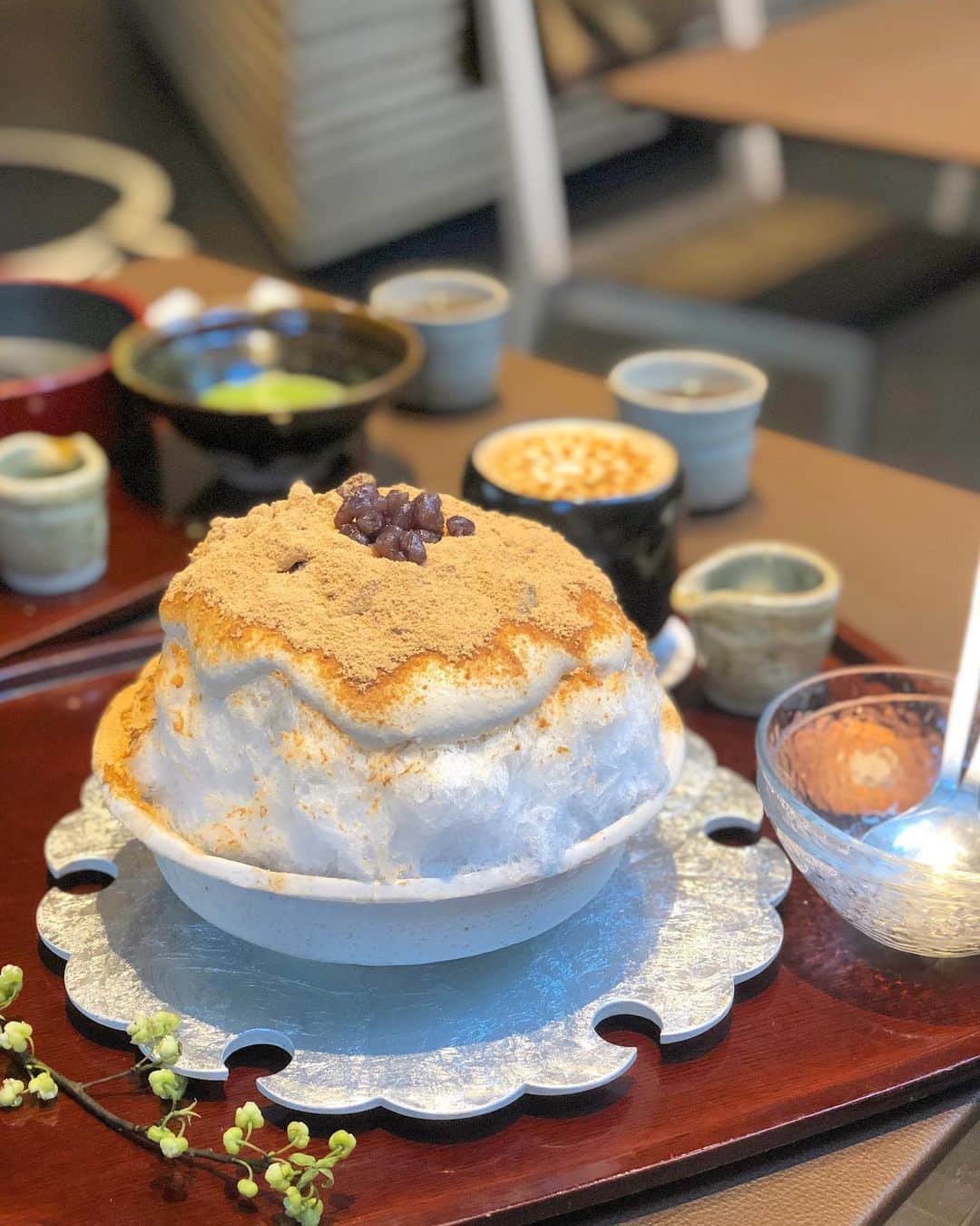 都築青空のグルメインスタ