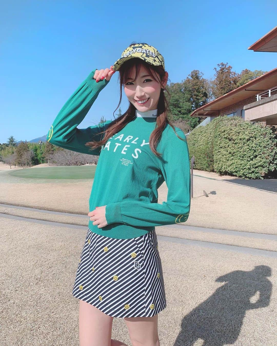 美波千夏さんのインスタグラム写真 - (美波千夏Instagram)「⛳️ 今日はとちぎテレビ『ハッピースイング』の収録でした！ オンコレのコーナーに3月4月も出演させていただきます！ 東京MXでも見られるので、ぜひご覧ください🥺 今日ゴルフ場で、『ハッピースイング見てます！』と 声をかけていただいて、すごく嬉しかった🥺 ありがとうございました✨ ウェアは全身 @pearlygates_official です❤️ グリーン普段着ないから新鮮！かわいい😍 . JGMやさと石岡ゴルフクラブは２回目でしたが綺麗〜✨ . . #とちテレ #ハッピースイング #オンコレ #パーリーゲイツ #パーリーゲイツコーデ #ゴルフコーデ」2月21日 19時27分 - chinatsu_minami