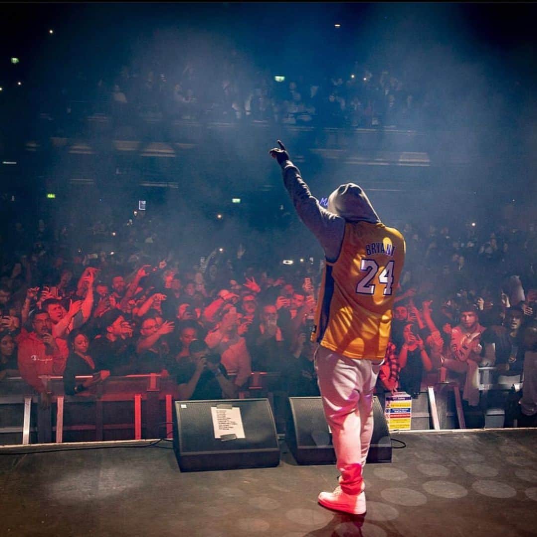 ゲームのインスタグラム：「SOLD OUT without sellin’ out. Don’t let that go over ya head 🐐」
