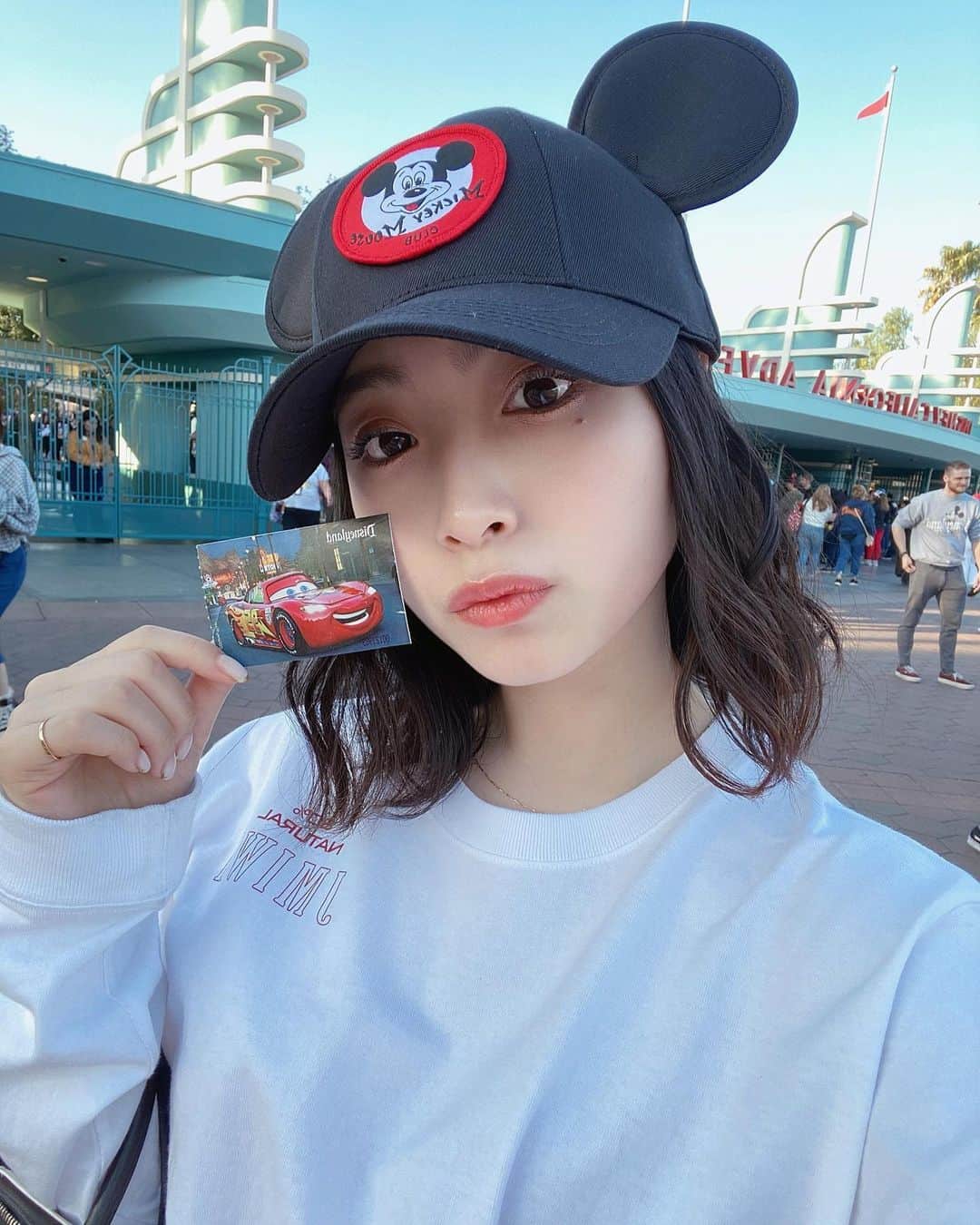永井理子のインスタグラム：「Disney California🌴 少ししかいられなくて乗り物乗れなかったから またリベンジしたい😎」