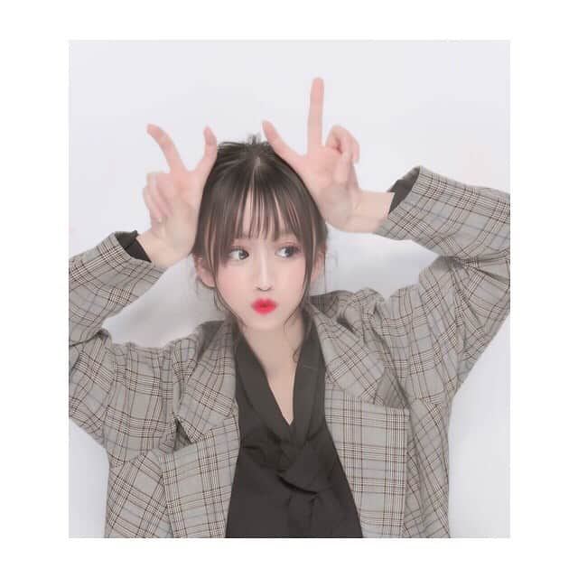 金子みゆさんのインスタグラム写真 - (金子みゆInstagram)「❤︎﻿ ﻿ また、撮ってしまった(^^)😅﻿ ﻿  #プリクラ #1人プリクラ ﻿ #skinlily」2月21日 20時22分 - kaneko_miyu0813