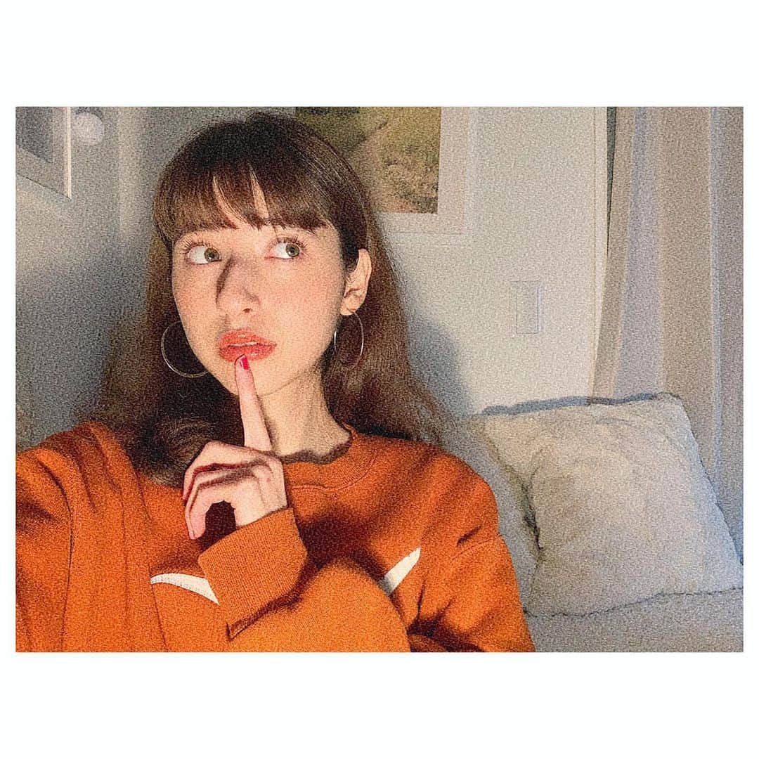 のインスタグラム：「Hi beautiful souls !!! I’ve just uploaded a new video on my YouTube channel in English & Spanish 🇬🇧🌝🇪🇸 Hope you like it !! xx （Sorry for my imperfect English 🙏） ⠀⠀ ーーーーーーーーーーーーーーー ⠀⠀ Hola todos !! Acabo de subir un nuevo vídeo en mi canal de YouTube introduciendo un poco de mi misma y de mi motivo del canal ☺️ ⠀⠀ Espero que os guste 🙈🇪🇸 ⠀⠀ ーーーーーーーーーーーーー ⠀⠀ 今日のYouTube動画は、 スペイン語＆英語でトークしました☺️🇬🇧🇪🇸 ⠀⠀ スペイン語・英語勉強中！！ という方は、少しでもリスニングとして役立てられれば嬉しいです🙈（わたしは英語はネイティブではないので全く完璧ではないですが💨英語はYouTubeと映画でほとんど覚えました!! 笑　） ⠀⠀ Have a beautiful night 🌝 ⠀⠀ Much love,」