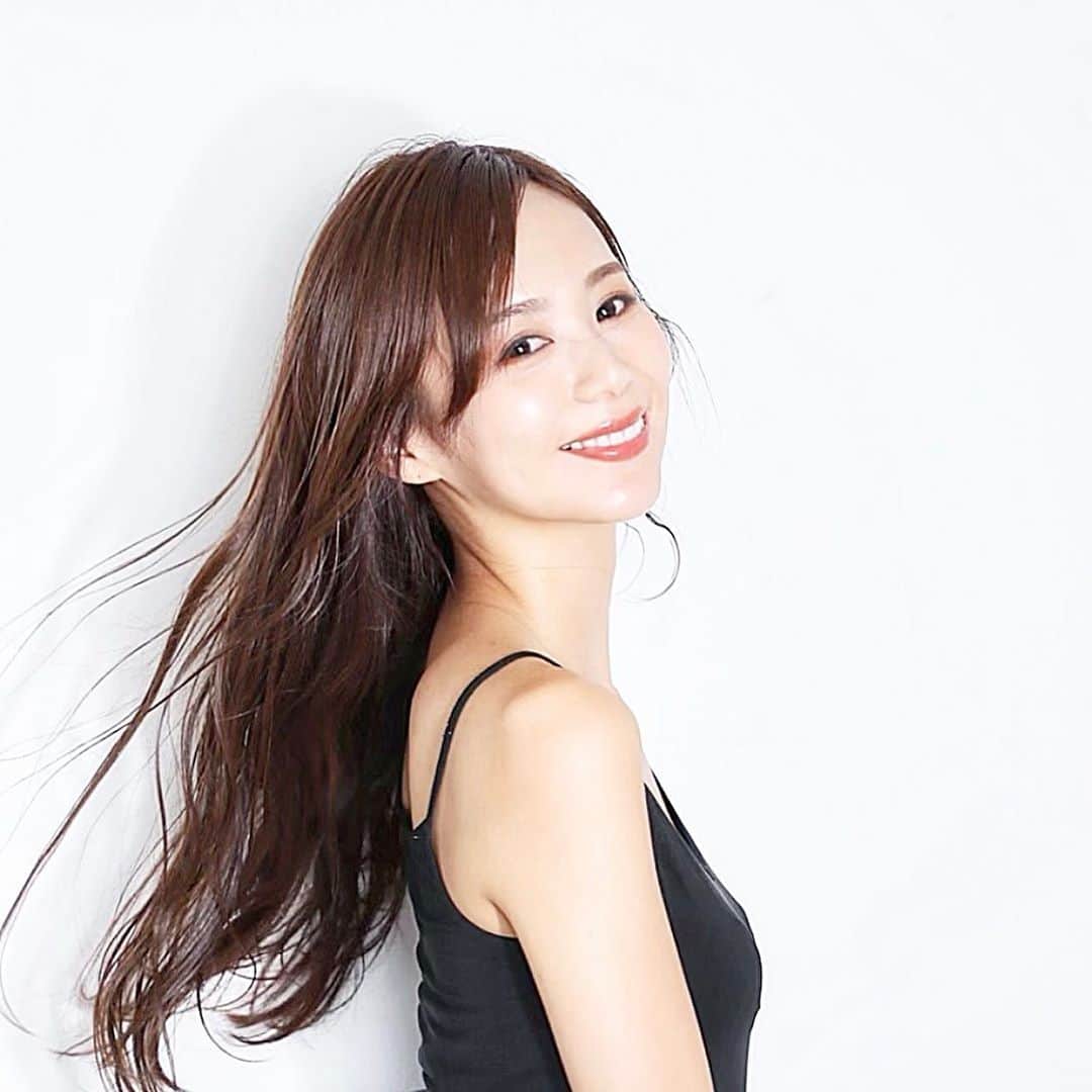 のインスタグラム：「あったかいね、 今日はコートじゃなくてカーディガン💗💗」