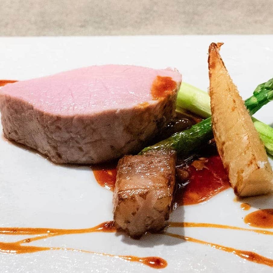 藤川奈々さんのインスタグラム写真 - (藤川奈々Instagram)「『薫 HIROO』ディナーpart3、お料理のみまとめ  広尾の人気店『長谷川稔』の2階に誕生した『薫 HIROO』  長谷川稔はテーブル4席、薫 HIROOはカウンター4席、どちらも変わらぬ長谷川稔さんの素晴らしいお料理と、選び抜かれたお酒。  ベアリングも含め、3部作でお届け致しました♪」2月21日 12時17分 - nanayakko