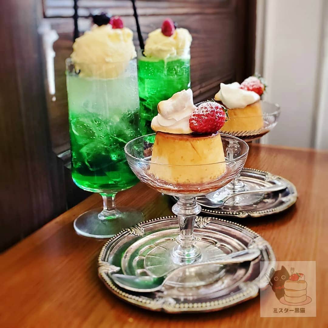 ミスター黒猫（黒猫仙人）のグルメインスタ