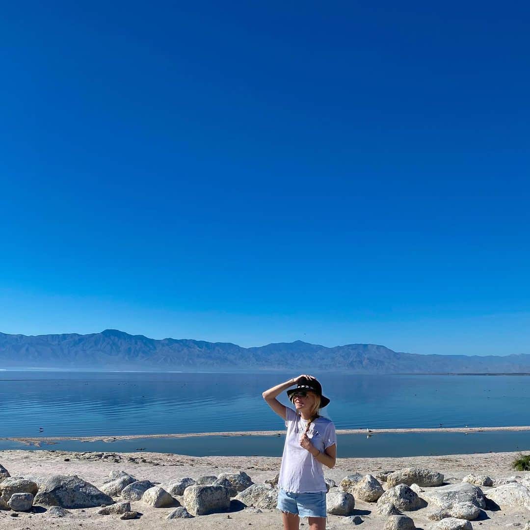アンナ・ファリスさんのインスタグラム写真 - (アンナ・ファリスInstagram)「Salton Sea - is this Instagram friendly? Still learning after 6 and a half years」2月21日 13時03分 - annafaris