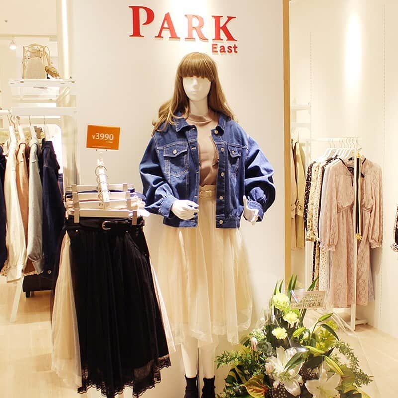 ソラリアプラザ公式さんのインスタグラム写真 - (ソラリアプラザ公式Instagram)「. ■4店舗がニューオープン＆リニューアルオープン！■ 本日、5Fにレディース ファッションの「パークイースト」がニューオープン✨ さらに「アールエヌエー メディア」が3Fにフロア移転オープン、4F「エックスガール」「ランドリー」が移転オープン！. オープンを記念して、各店舗では ノベルティプレゼントや限定アイテム販売などのリニューアルフェアを開催！ 詳しくはプロフィールリンクより、ソラリアプラザの公式ホームページをご覧ください。 ⇒@solaria_plaza_official . . . @parkeast_solariaplaza @rna_official_ @xgirljp @laundry_official #parkeast #abcuneface #torte #パークイースト #RNA #rnamedia #RNA_spring #xgirl #xgirljp #ランドリー #laundry #fasion #ノベルティ #novelty #限定商品 #newopen #福岡 #fukuoka #天神ソラリア #天神 #tenjin #ソラリアプラザ #solariaplaza」2月21日 13時23分 - solaria_plaza_official