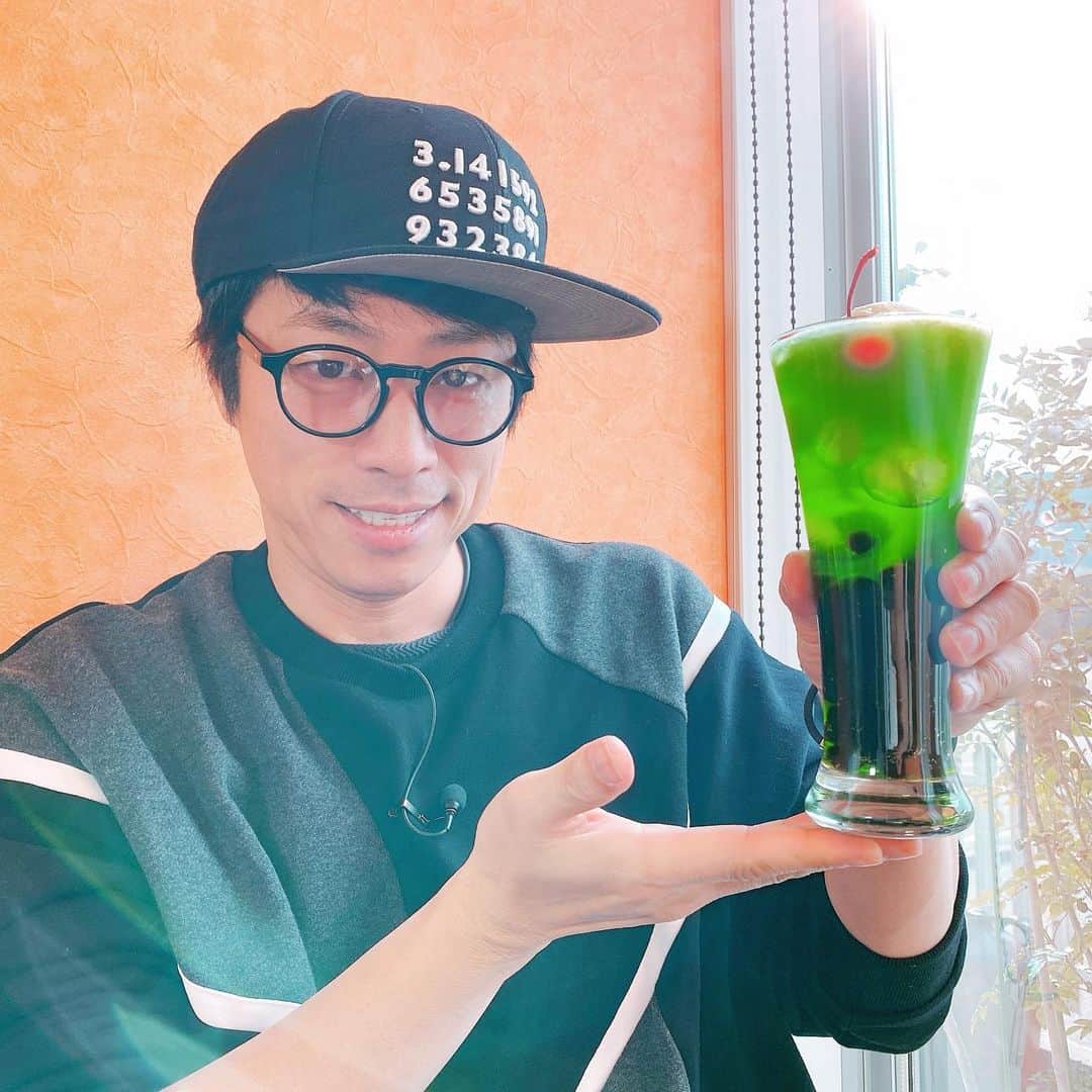 田村淳のインスタグラム：「クリームソーダタピオカw」