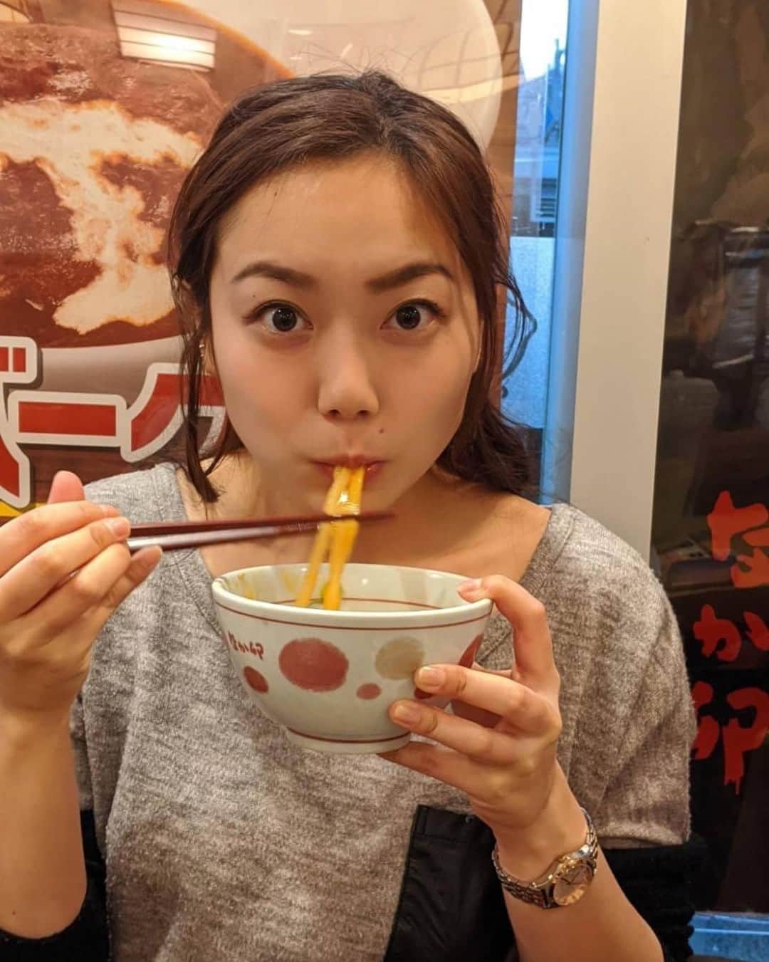 志村玲那さんのインスタグラム写真 - (志村玲那Instagram)「#うどん食べてるところ #とつぜんのメシテロ的な(　˙-˙　) #結構前の写真なんだけどね #おいしいもの食べると元気出るよね #たらこのあとだからうどんの写真にしといた⭐️」2月21日 20時57分 - rena_shimura