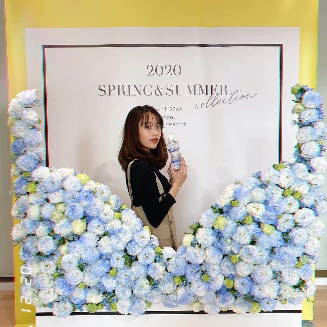 近藤千尋のインスタグラム：「この度ワコールさんの展示会に お邪魔してきました 😘✨ バストって昼も夜も重力から守るってことが大切みたいです…‼️ そんな昼のバストケアの救世主が発売されたのでチェックしてきました😚 昼のバストケアについても 教えていただきました💕 今日から早速試してみます🥰  #バストケアブラ #昼のバストケア  #ワコール #pr #バスト研究　#重力から守る @wacoal.jp」