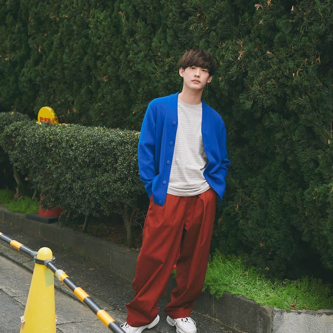 HOUYHNHNM／フイナムさんのインスタグラム写真 - (HOUYHNHNM／フイナムInstagram)「今日から発売された、ユニクロ ユーの春夏コレクション。どこにも真似できない価格とデザインのアイテムを、これまた唯一無二の活動をしている方々が袖を通します。記事はプロフィールのサイトからどうぞ！ #UniqloU #向井太一 #山田由梨 #barwerk」2月21日 16時56分 - houyhnhnm_official