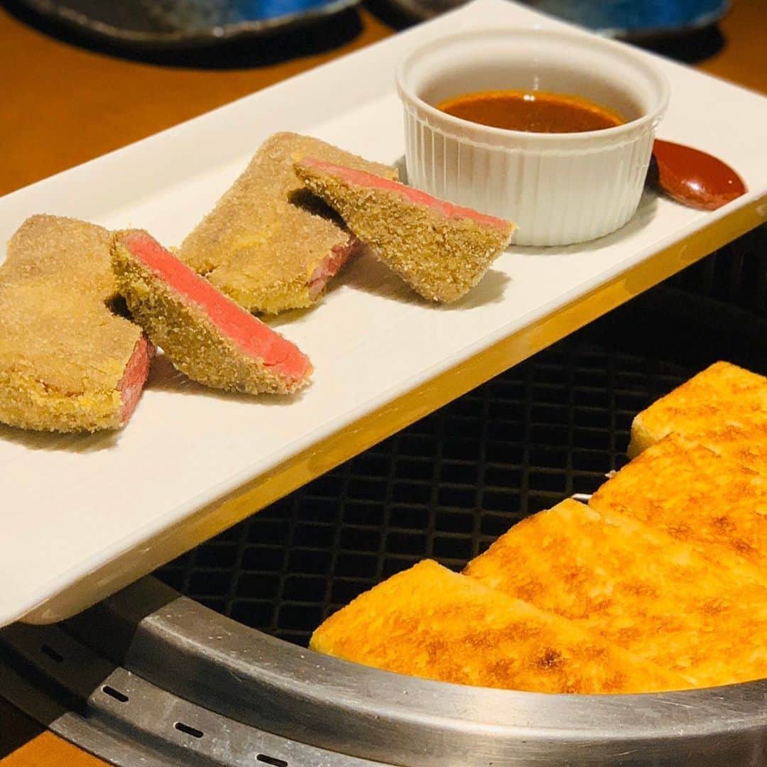 渡嘉敷来夢さんのインスタグラム写真 - (渡嘉敷来夢Instagram)「美味しいものをたくさん食べて、楽しい話をたくさんする。幸せってこと🤩人生の先輩方、いつもありがとー。#よろにく蕃」2月21日 17時10分 - tokashiki_10