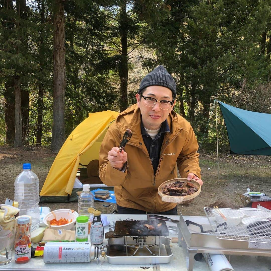 亘健太郎さんのインスタグラム写真 - (亘健太郎Instagram)「とある撮影でソロキャンプ‼︎楽しいなぁ〜‼︎﻿ #suzuki ﻿ #スズキ　﻿ #hustler ﻿ #ハスラー　﻿ #taylor ﻿ #inthelife ﻿ #インザライフ　﻿ #ネコパブリッシング　 #nekopublishing  #アメカジボーイズ ﻿ #amecajiboys ﻿ #アメカジ ﻿ #アメカジ散策 ﻿ #byボーイズ長 ﻿ ﻿ 【youtube】﻿ 「アメカジボーイズ」のyoutubeチャンネルを開設致しました‼︎チャンネル登録お願い致します‼︎﻿ ﻿ ﻿ https://www.youtube.com/channel/UCcEOJTJGZZ0hEruuMpxvqsw」2月21日 17時18分 - watarikentaro