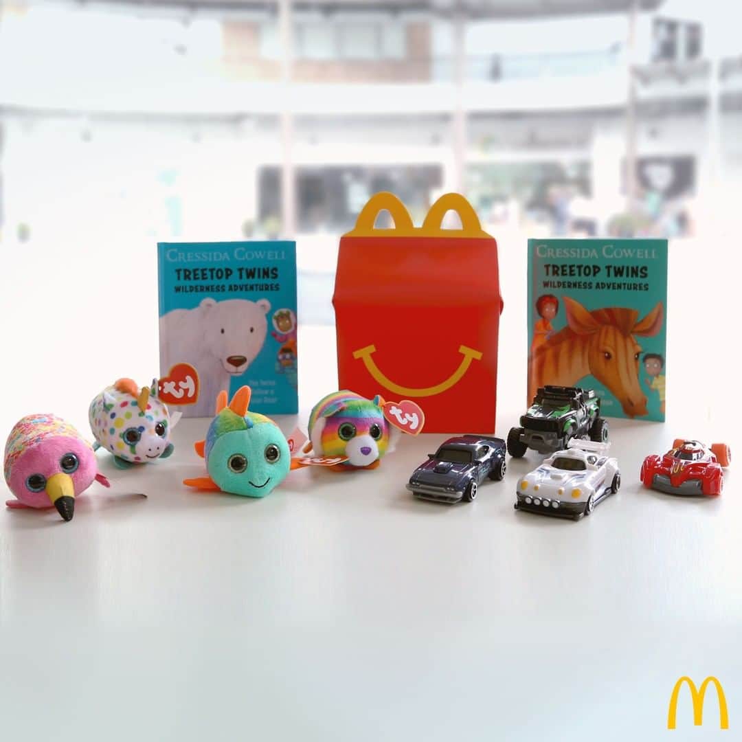 McDonald's Philippinesのインスタグラム：「Let your kid’s imagination run wild! Choose between a TY or a Fast & Furious toy, or a book when you order a Happy Meal. Order now via McDelivery!  Book or toy? What are you giving your little one today?」