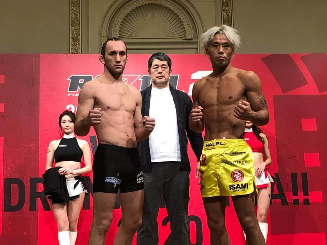 高田延彦さんのインスタグラム写真 - (高田延彦Instagram)「RIZIN21.セミファイナルはバンタムマッチ.ビクターヘンリーVS金原正徳.激戦区バンタムに食い込みを懸けた戦い！扇久保VS石渡クラスの劇画的激闘作品を残せば勝ち負け度外視で次の一手の道は敗者にも自ずと拓ける。まずハイレベルな戦いになるのはテッパンだね。  #rizin21  #浜松アリーナ  #ビクターヘンリー  #金原正徳  #バンタムマッチ  #ハイレベル」2月21日 18時10分 - takada_nobuhiko