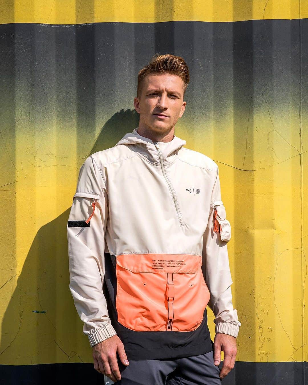 マルコ・ロイスのインスタグラム：「This jacket = 16 plastic bottles ✅ @PUMA x @firstmileimpact are empowering people to work towards a cleaner planet. All product is created out of responsibly sourced, recycled plastic.」