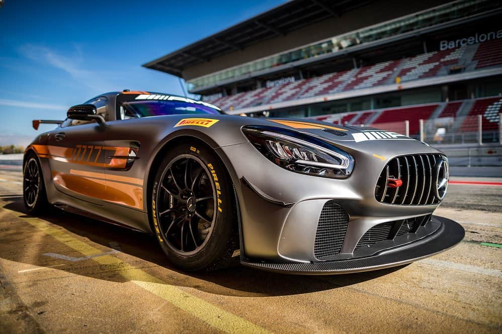 Mercedes AMGさんのインスタグラム写真 - (Mercedes AMGInstagram)「The circuit is for some a challenge, for others a playground.  #PZero #MercedesAMG #Fit4GT #ThePerfectFit #Pirelli #AMG #DrivingPerformance」2月21日 19時05分 - mercedesamg