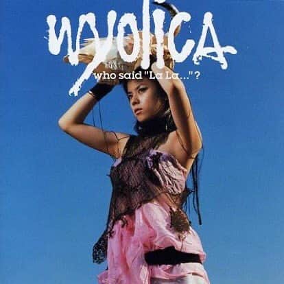 azumiのインスタグラム：「【リリース&ライブ決定】 wyolicaの1st album『who said "la la..."？』がリリース20年の時を経て4/22にアナログリリースされます。名匠バーニー・グランドマンによるニューマスタリングで初のアナログ化です。そしてリリースライブも決定。なんと東京、大阪でのビルボードライブです🎉嬉しいーー！20年ぶりの『who said "la la..."?』ツアー笑 みなさま、必見ですよ😂 詳しくは @wyolica1999 からHP見てね  #wyolica #ワイヨリカ #billboardlivetokyo」