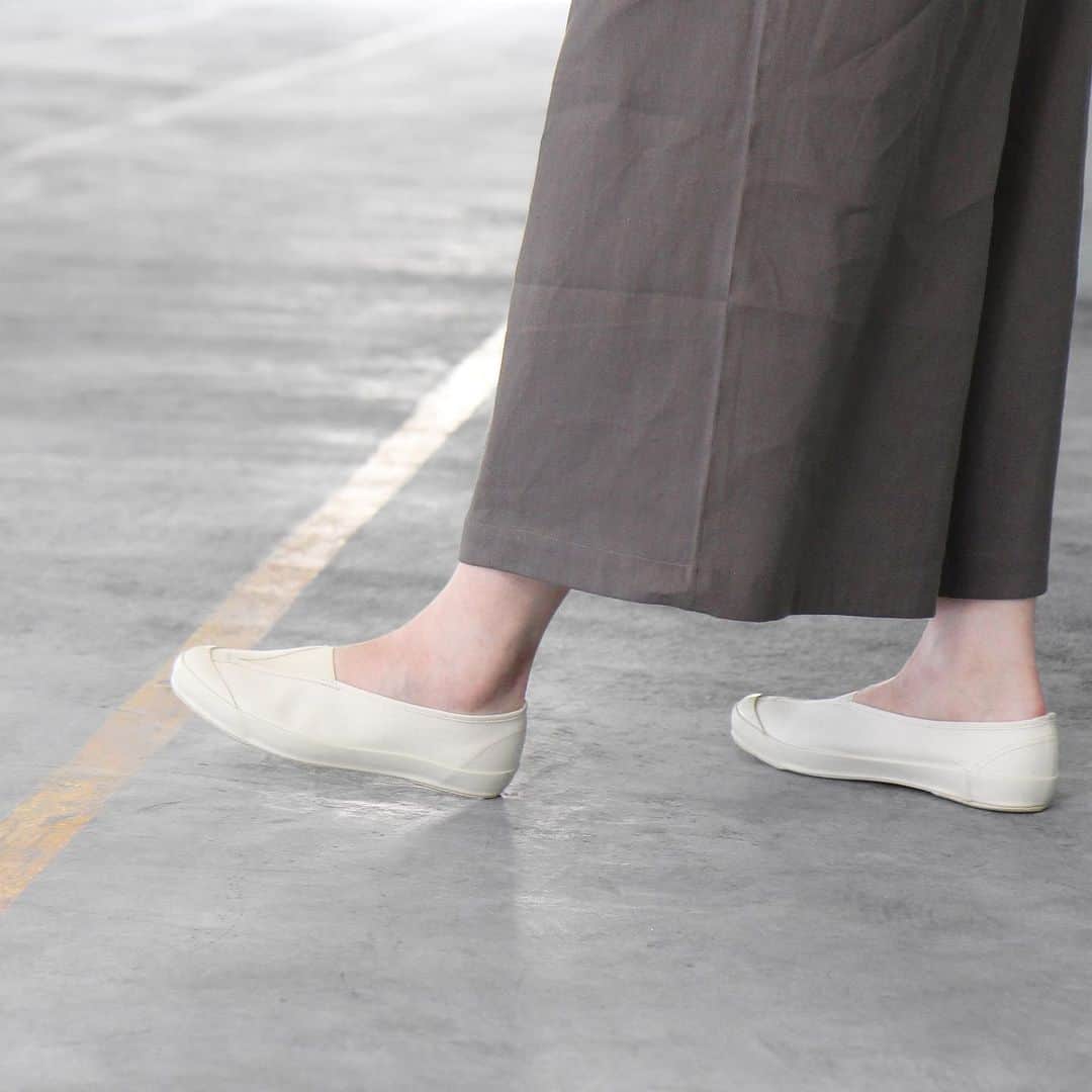 MOONSTARのインスタグラム：「LITE BALLET / NATURAL  #moonstarshoes #finevulcanized #liteballet #madeinkurume」