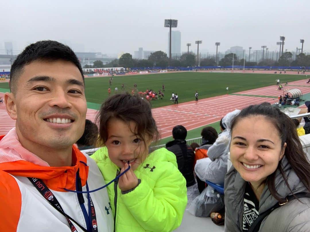 エリナ シルカのインスタグラム：「今週はテレビ観戦かな〜🏉🏉」