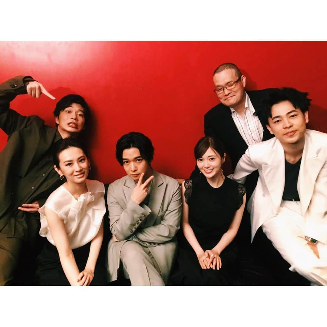 千葉雄大さんのインスタグラム写真 - (千葉雄大Instagram)「映画「スマホを落としただけなのに 囚われの殺人鬼」本日公開。 たくさんのみなさまに届いてほしい。 大好きな人たちと迎えた初日。 よき日でした。 あとはみなさまのもの。 おっきいスクリーンでたのしんで。 みてみてみてみて絶対みて！ え、監督のウィンクかわいい。」2月21日 21時59分 - yudaichibaofficial