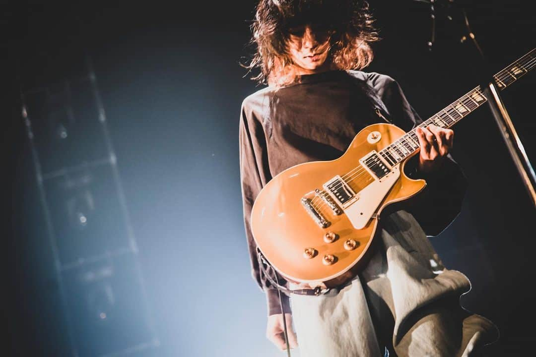 Novelbright（ノーベルブライト）さんのインスタグラム写真 - (Novelbright（ノーベルブライト）Instagram)「2020.02.19 @ Zepp Tokyo 『ROCK AX Vol.4』 バズリズム「2020年コレがバズるぞ!」 1位&2位の異色の2マンライブ  初のZepp Tokyo🗼 最高の時間をありがとうございました✨ ・ Photo : @rei01015  #novelbright #livephoto #zepptokyo #rockax」2月21日 22時08分 - novelbright_jp