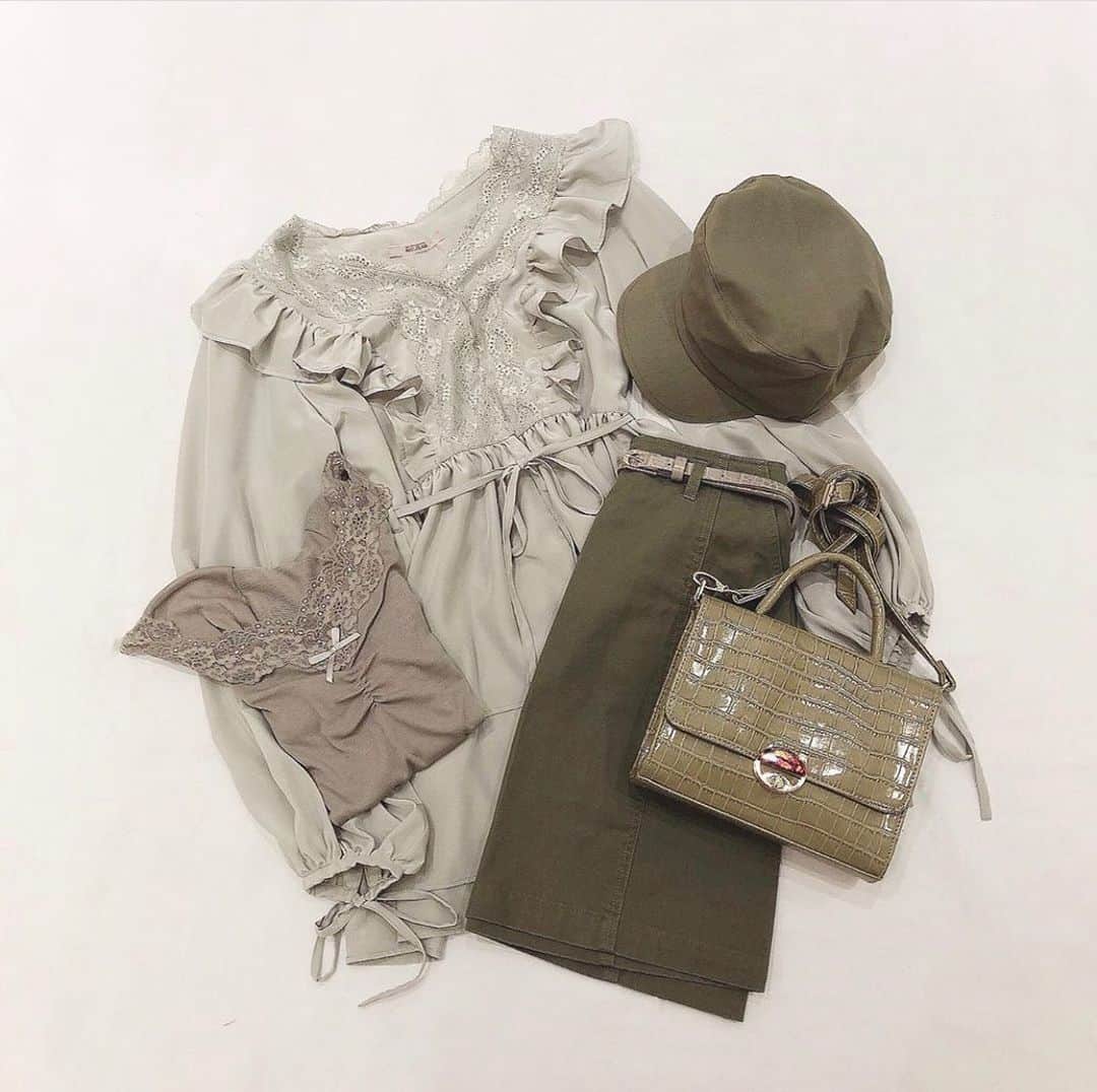 one after another NICECLAUPさんのインスタグラム写真 - (one after another NICECLAUPInstagram)「ㅤㅤㅤㅤㅤㅤㅤㅤㅤㅤㅤㅤㅤ ㅤㅤㅤㅤㅤㅤㅤㅤㅤㅤㅤㅤㅤ \\ナイスクラップのmint&khaki🍏// ㅤㅤㅤㅤㅤㅤㅤㅤㅤㅤㅤㅤㅤ #ナイスクラップの置き画くら部  ㅤㅤㅤㅤㅤㅤㅤㅤㅤㅤㅤㅤㅤ ㅤㅤㅤㅤㅤㅤㅤㅤㅤㅤㅤㅤㅤ #niceclaup #ナイスクラップ」2月21日 22時25分 - niceclaup_official_