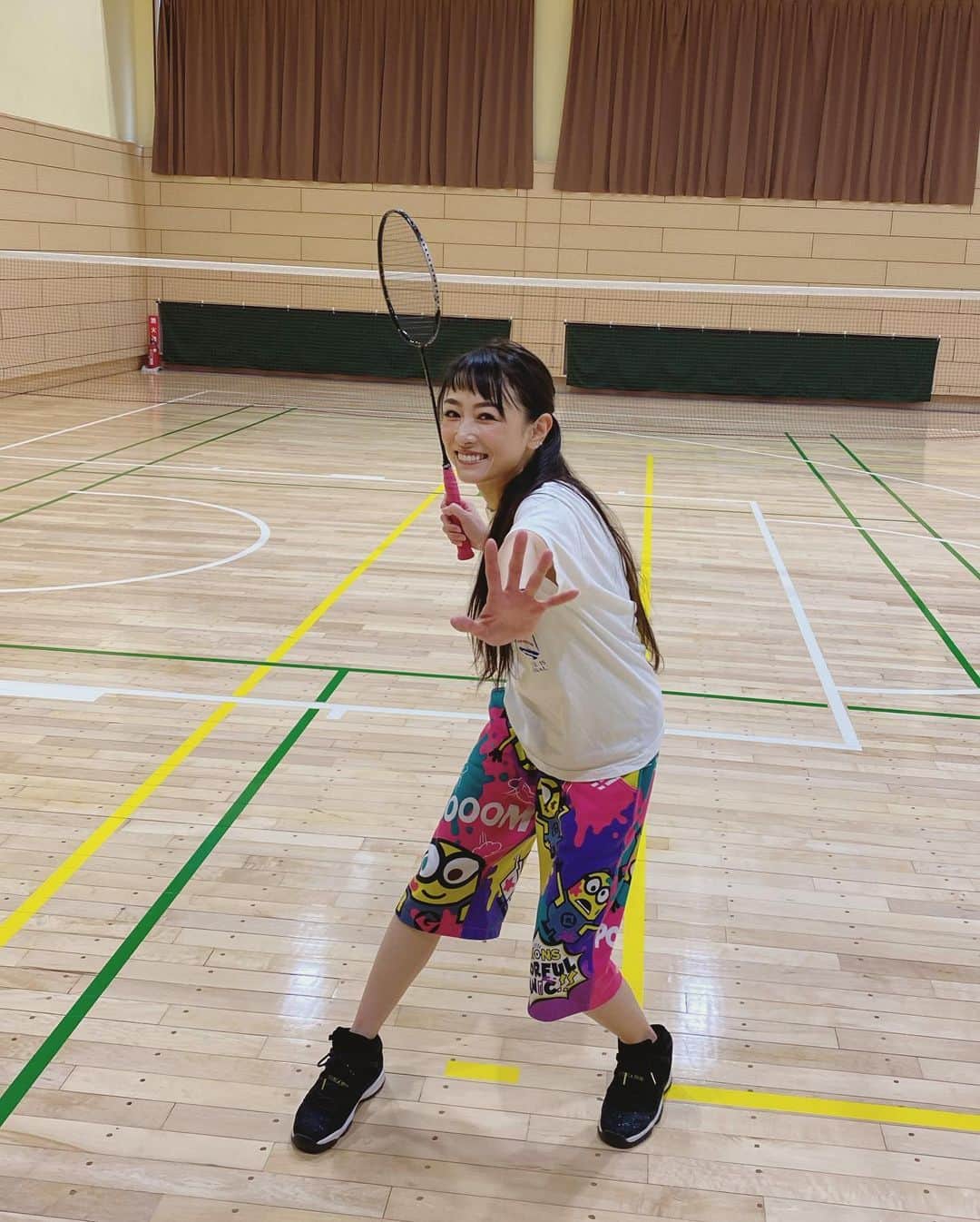 杏さゆりさんのインスタグラム写真 - (杏さゆりInstagram)「良い汗かいた🤗✨ 学生以来のバトミントン🏸 . ちゃんと教えてもらうと奥が深い！！！ . ラケットふりすぎて、多分明日にはお箸が掴めなくなる。。。🤣🤣🤣 . また新しい趣味になりそう。。。😝 . #バドミントン　#Badminton #badminton🏸  #バドミントン🏸  #スポーツ　#sports  #杏さゆり　#SayuriAnzu」2月21日 22時30分 - anzu_sayuri_official
