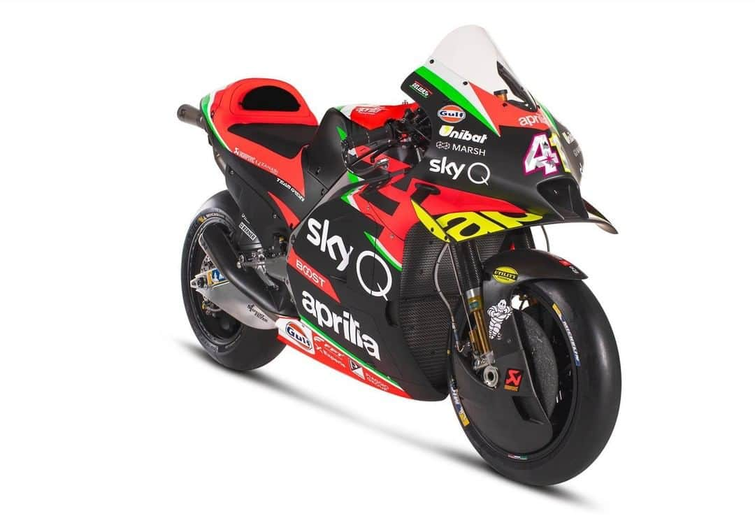 MotoGPさんのインスタグラム写真 - (MotoGPInstagram)「Check out the 2020 Aprilia Racing Team Gresini RS-GP in all its glory! ✨🤩 #MotoGP #Motorsport #Motorcycle #Racing #TimeToShine」2月21日 22時51分 - motogp