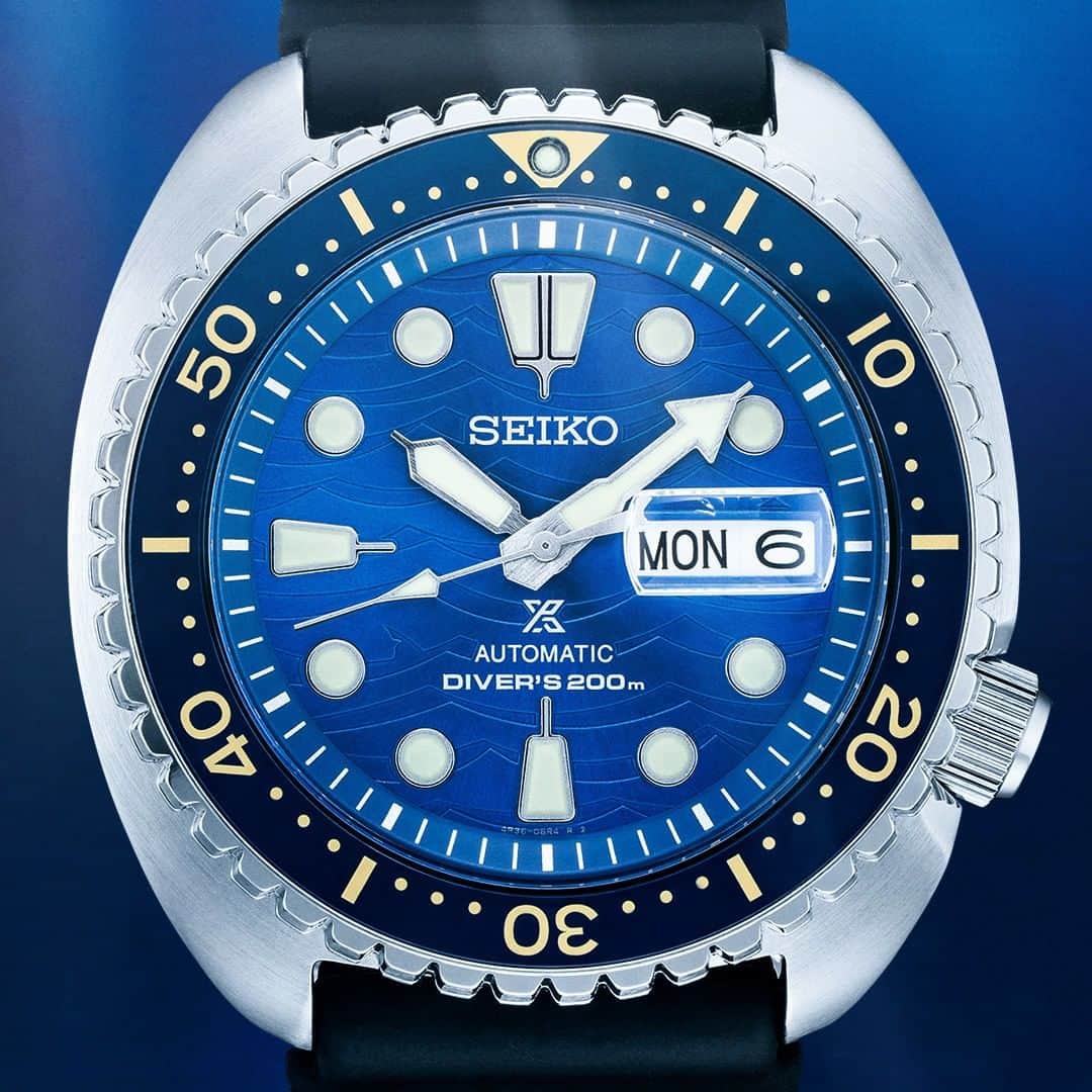 Seiko Watchesさんのインスタグラム写真 - (Seiko WatchesInstagram)「A new special edition Prospex Automatic Diver designed for the ultimate adventure seeker. This special edition #SeikoDiver features a blue wave-patterned dial echoing rough waters and a sharp-edged second hand designed to mimic a great white shark fin. (Ref. #SRPE07)」2月22日 1時01分 - seikowatchusa