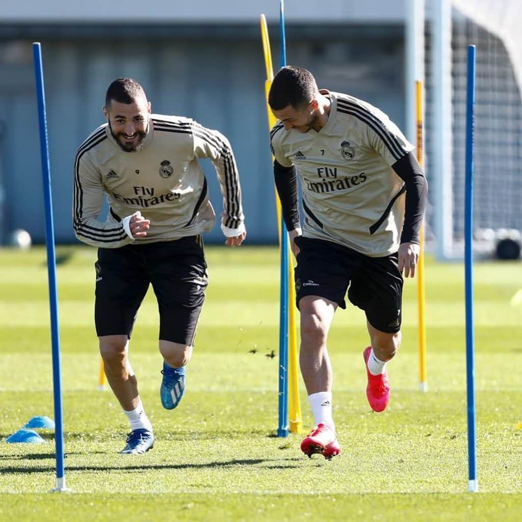 カリム・ベンゼマさんのインスタグラム写真 - (カリム・ベンゼマInstagram)「See you Tom ⚽️🔥⚔️ @hazardeden_10」2月22日 1時13分 - karimbenzema