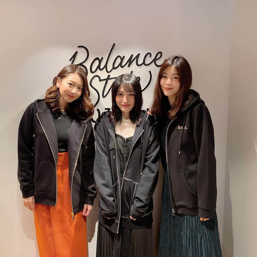 今野杏南さんのインスタグラム写真 - (今野杏南Instagram)「* のりが働いている、 @balancestyle の展示会へ行ってきました🤗 デザイン色々で迷っちゃった👏🏻 届くのが楽しみです🌈🌈 ゆうちょとひかちゅとも合流できて嬉しかったあ🥰🥰 *」2月22日 14時43分 - anna_konno0615