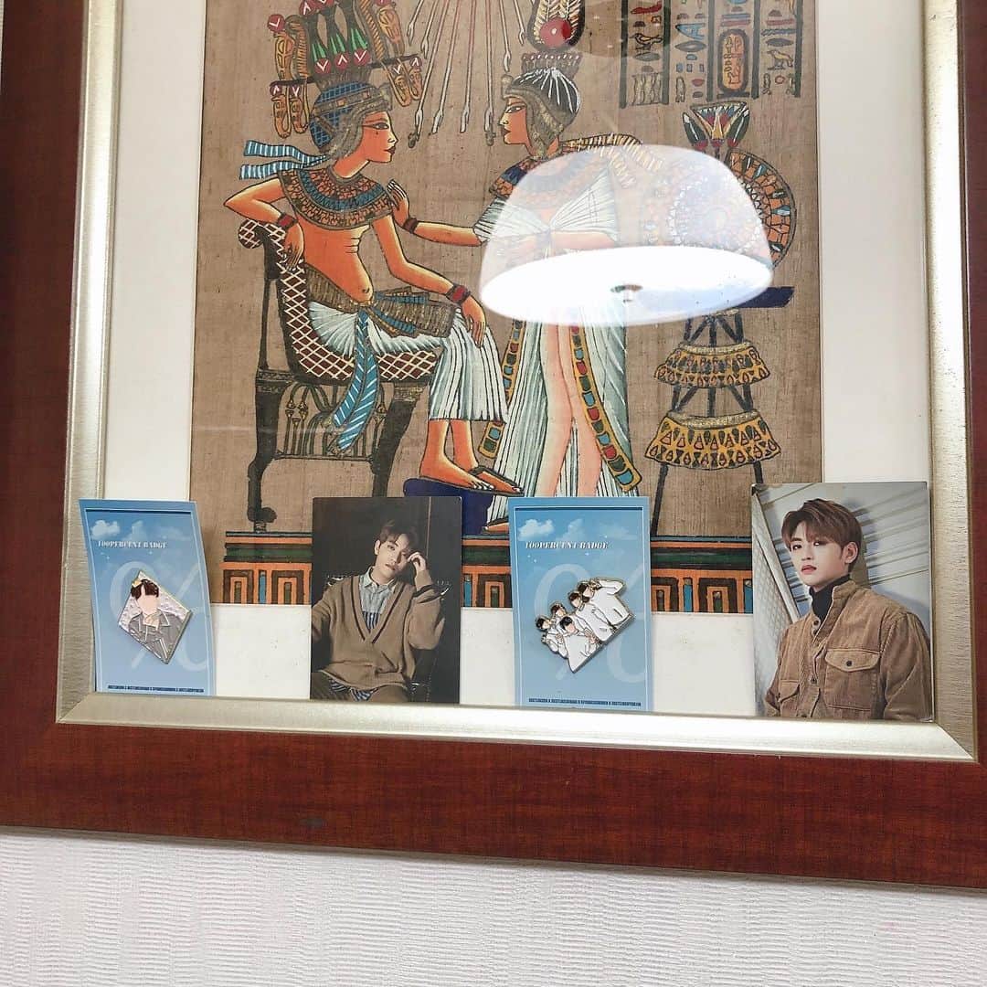 ヒョクジン さんのインスタグラム写真 - (ヒョクジン Instagram)「내가 없는 곳이 없는 우리집 🏠  엄마 불끄면 무서워 누가 자꾸 쳐다보는것같아 😯 #어머니감성 #집꾸미기」2月22日 14時57分 - 100per_hj