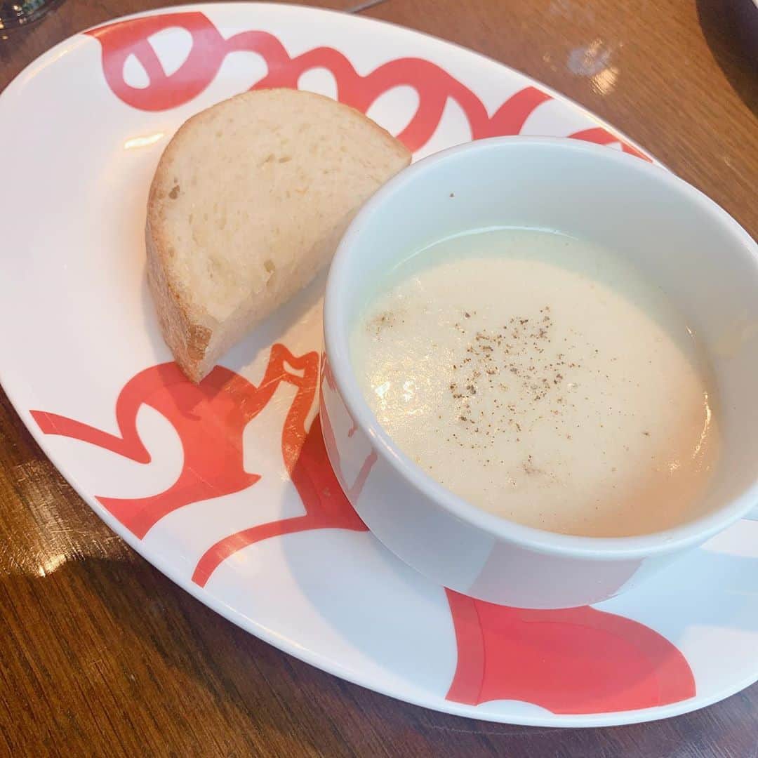 岩瀬玲さんのインスタグラム写真 - (岩瀬玲Instagram)「久々にペタロへ💕💕💕 やっぱり美味しい そしてボリュームすごい😂😂 夜いきたいなー  #petalo  #ペタロ #渋谷ストリーム #ラザニア」2月22日 15時20分 - akirakkuma