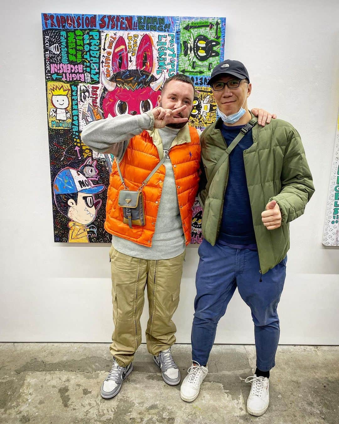 村上隆さんのインスタグラム写真 - (村上隆Instagram)「@kasinglung show opening @mrkimjones came! Thank you Kim!」2月22日 7時38分 - takashipom