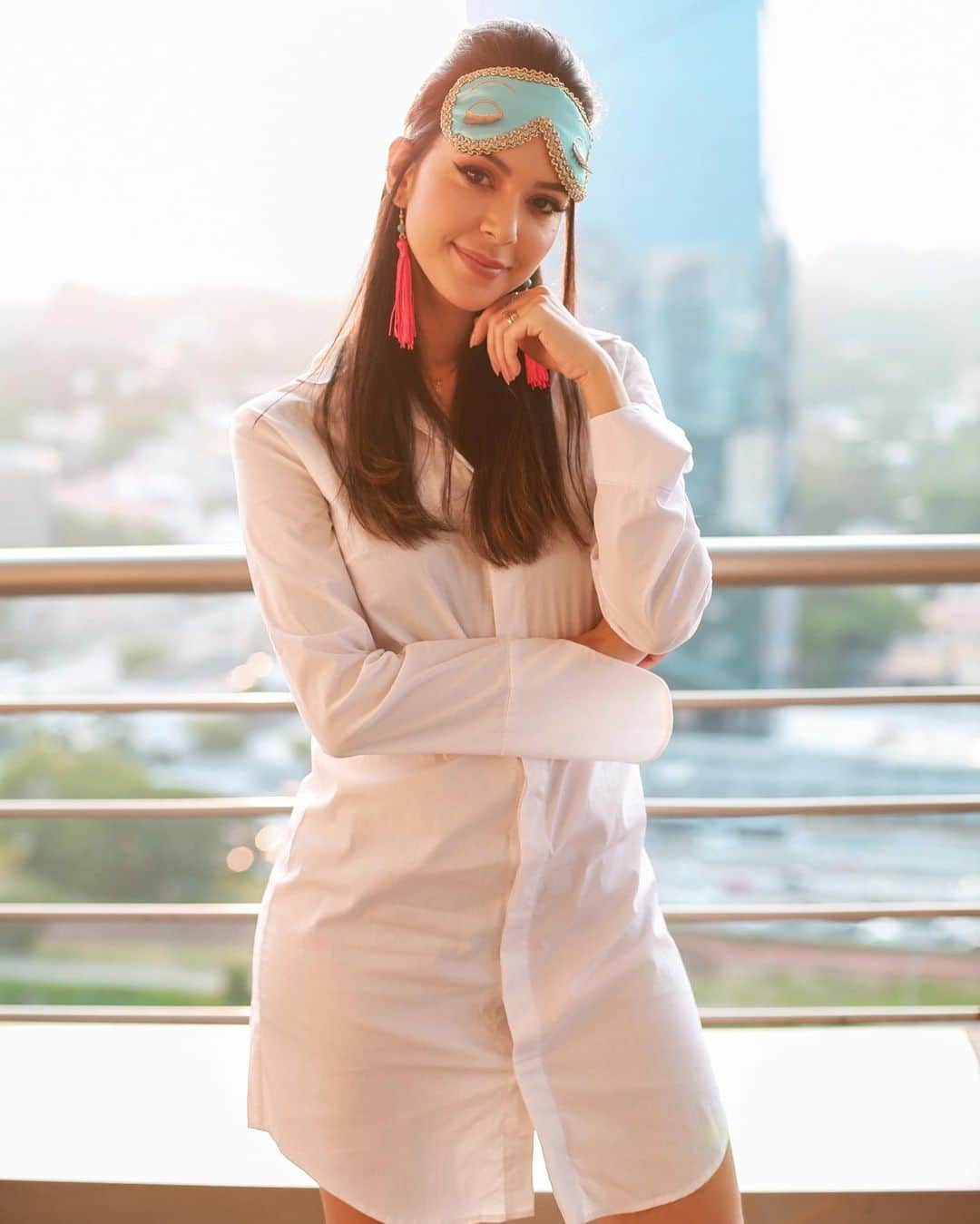 Gabriela Salesのインスタグラム：「Só pra entrar no feed carnavalesco de vocês 💖💖💖Bonequinha de lixo」